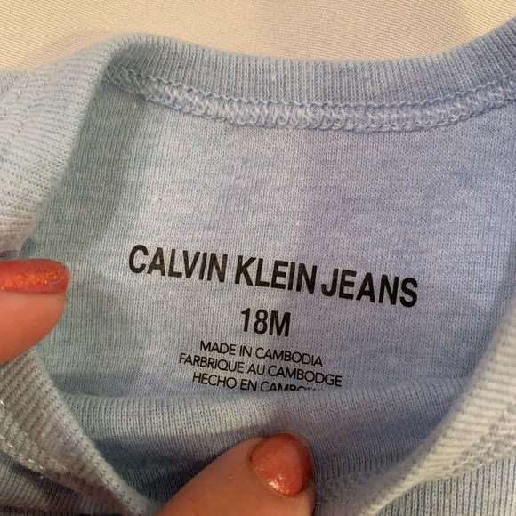 Baby onesie set ! 12 & 18 months - Picture 4 of 5